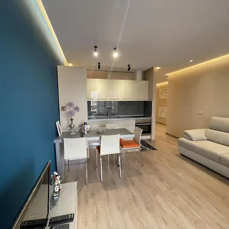 Apartment Center 1